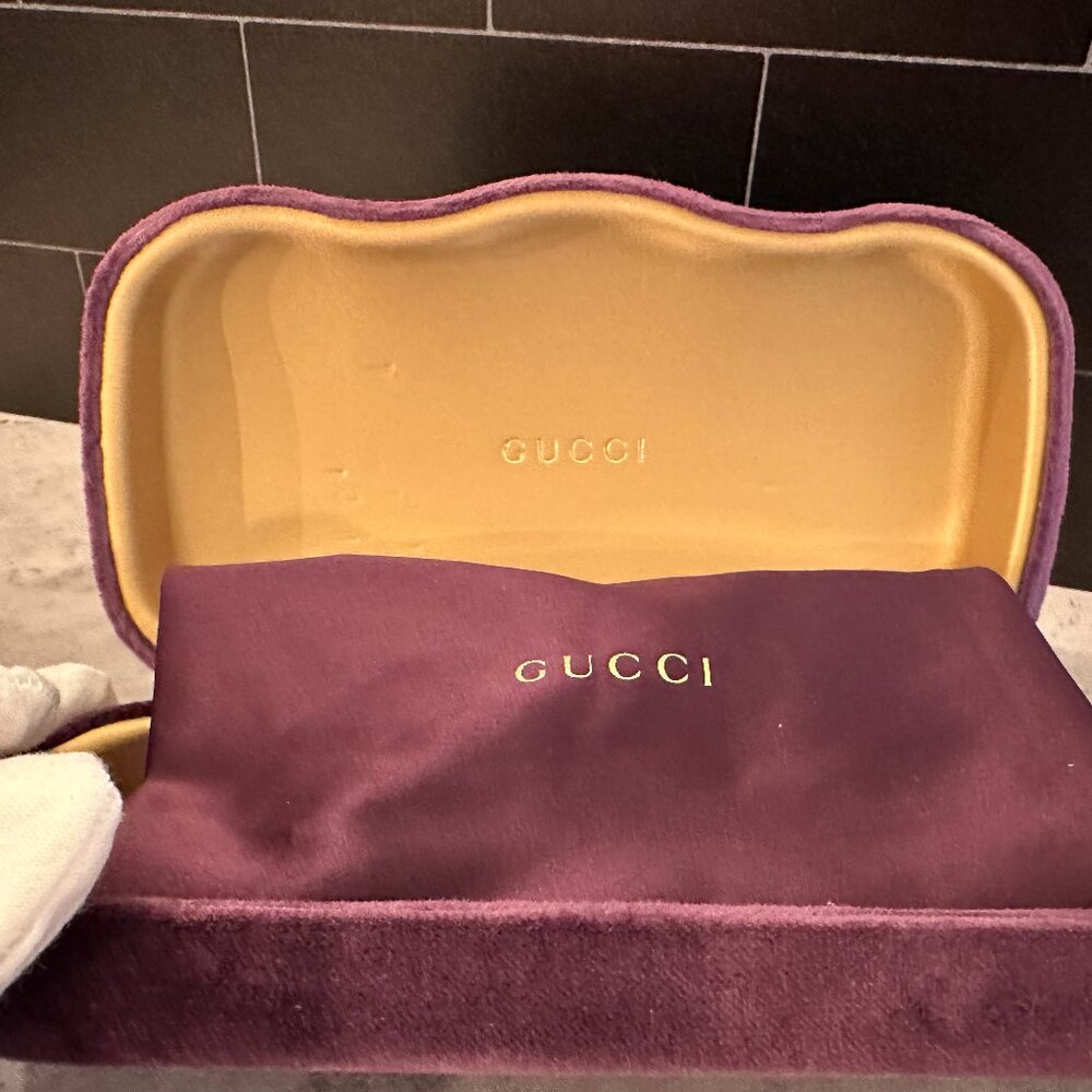 Gucci GG0225S XL | Gold/Green Red Stripe | Excellent Condition - Picture 2 of 10
